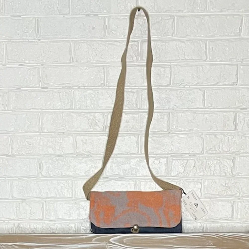 New Handmade Crossbody Purse - Rodeo - Picture 1 of 4